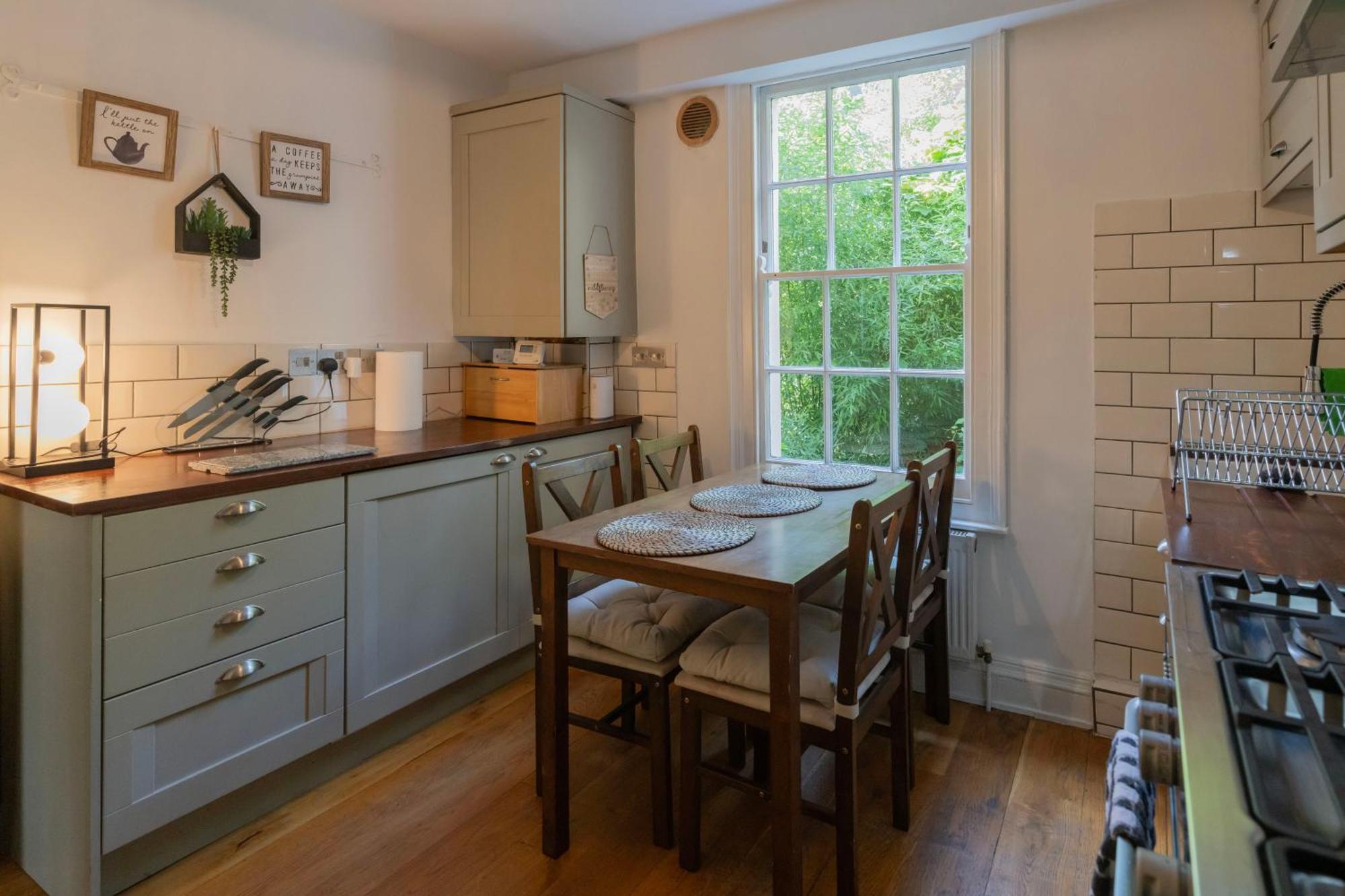 Gorgeous 2Bed House In New Road Apartment London Bagian luar foto